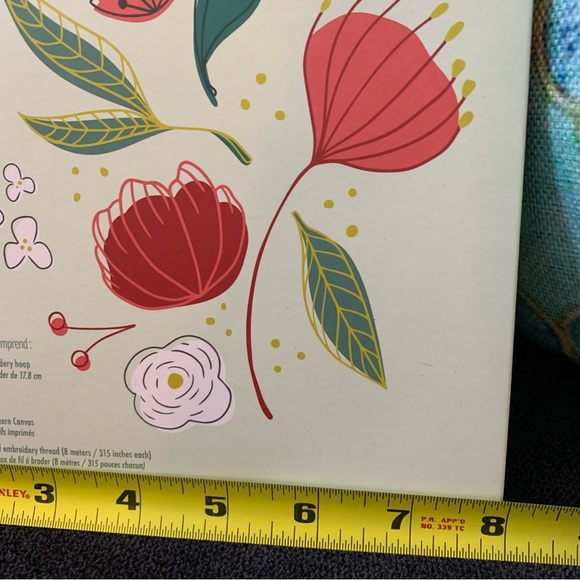 Winter Flower Embroidery Kit NEW - Picture 4 of 7